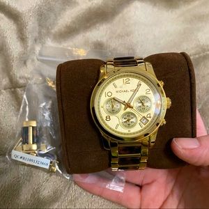 Michael Kors | Tortoise Watch | EUC